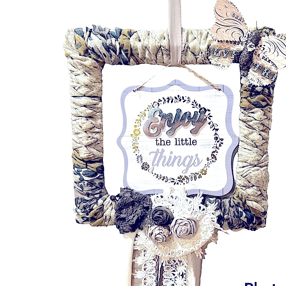 New Detailed  Handmade Wall Hanging Enjoy The Little Things 14 x14 inch frame
